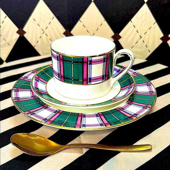 Minton Tartan Royale Trio: Cup, Saucer & Bread Plate – Sophisticated - Picture 6 of 14